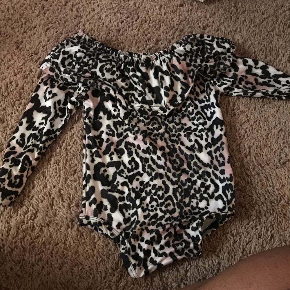 Cheetah print toddler set